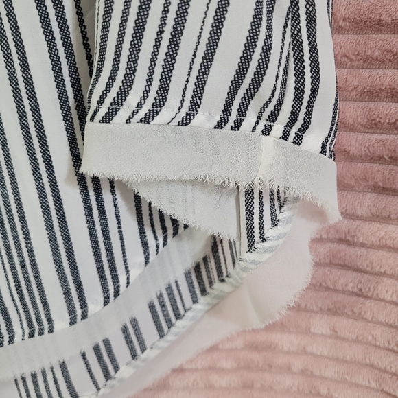 4/$25 Who What Wear tunic top ,trim neck boottom Size XXL - Picture 4 of 9